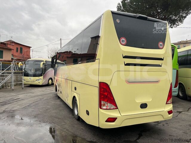 Touringcar Mercedes-Benz Atego