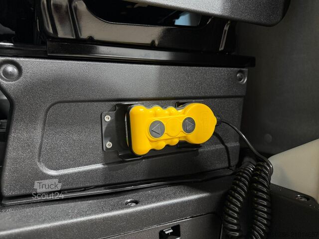 Komercinė transporto priemonė Iveco Daily 35S16H,3-Seiten-Kipper,Henschel,AHK(3.5t)