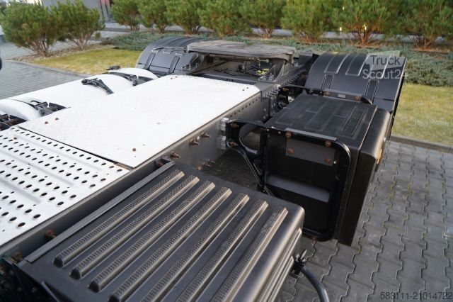 Τυπική μονάδα τράκτορα VOLVO FM 380 / PE?NY ADR  / KABINA DZIENNA / I-SHIFT