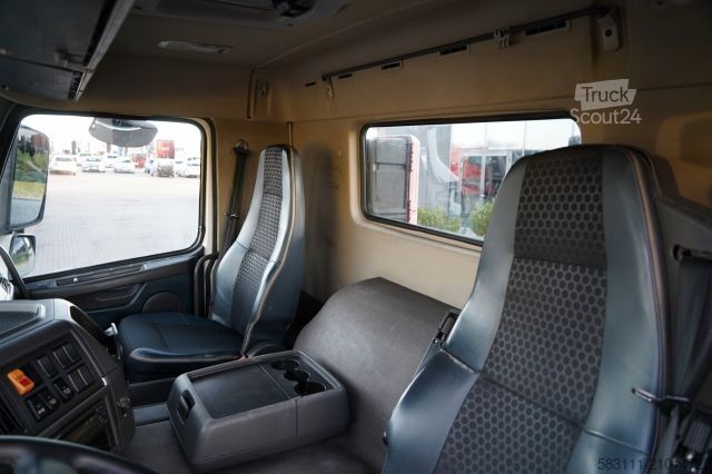 Τυπική μονάδα τράκτορα VOLVO FM 380 / PE?NY ADR  / KABINA DZIENNA / I-SHIFT