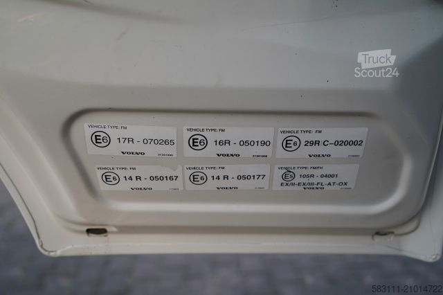 Τυπική μονάδα τράκτορα VOLVO FM 380 / PE?NY ADR  / KABINA DZIENNA / I-SHIFT