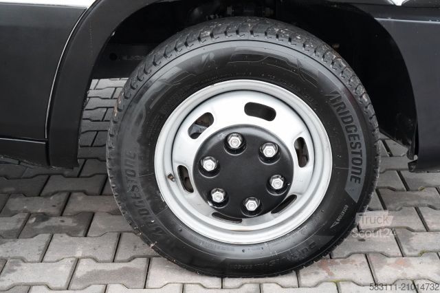 Tipper van IVECO DAILY 35-140 / WYWROTKA TYLNOZSYPOWA / BLI?NIAK