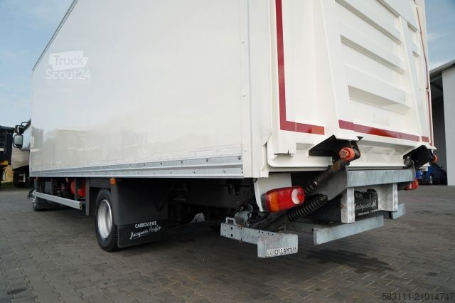Camion jumbo RENAULT D 210 / 4x2 / KONTENER / 7,5M / WINDA DHOLLANDIA