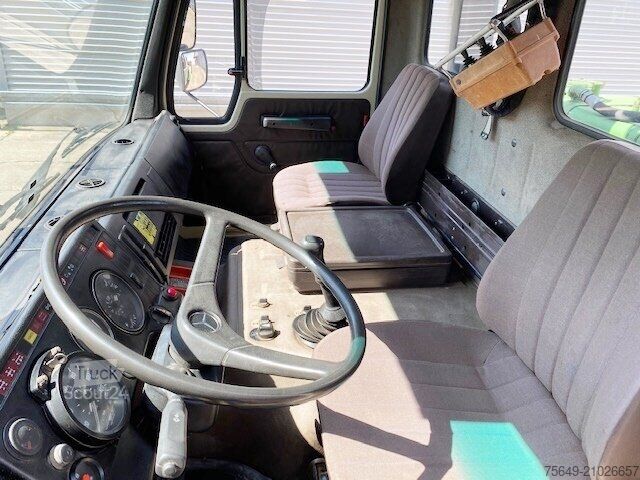 Grue montée sur camion Mercedes-Benz 2635 6x4 2635 6x4, V8, Heckkran Palfinger PK 28000, Funk, 28,5m-280kg