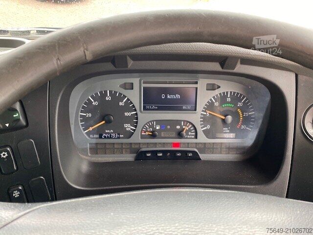 Speciale doeleinden vrachtwagen Mercedes-Benz Atego 1524 L 4x2 Atego 1524 L 4x2 Kehrmaschine FAUN Viajet