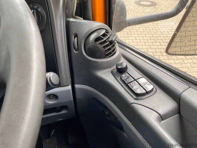 Speciale doeleinden vrachtwagen Mercedes-Benz Atego 1524 L 4x2 Atego 1524 L 4x2 Kehrmaschine FAUN Viajet