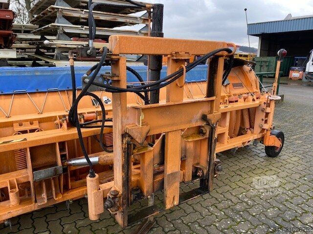 Speciale doeleinden vrachtwagen Schmidt MF 9.3 Schneeräumschild MF 9.3 Schneeräumschild