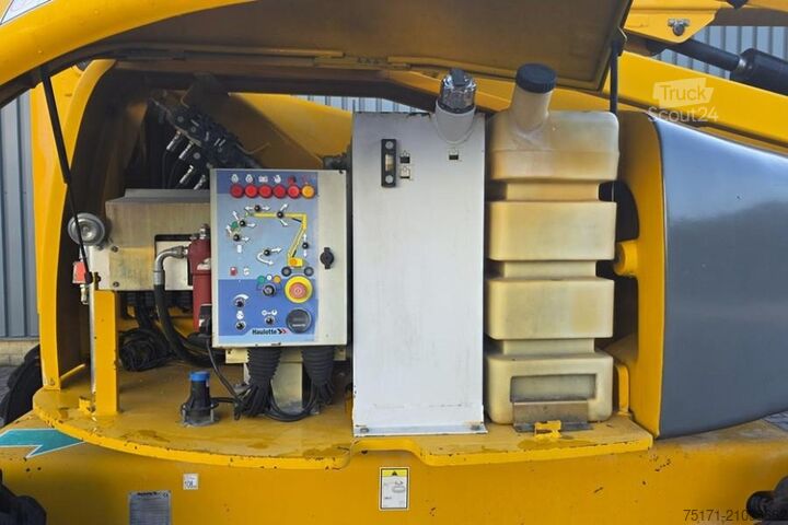 Scharnierende telescopische hoogwerker Haulotte HA260PX Diesel, 4x4x4 Drive, 25.6m Working Height,