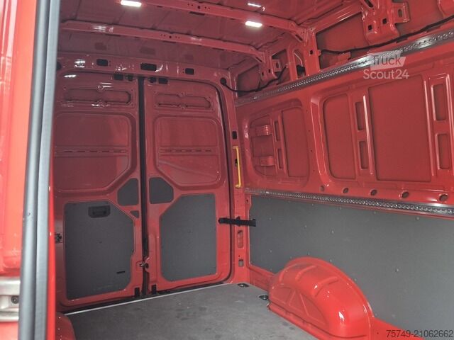 Panel van Volkswagen Crafter 35 Maxi L4H3 1Hand PDC nur 9tkm!