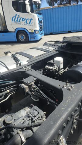 стандартний тягач Ford F-MAX