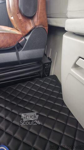 стандартний тягач Ford F-MAX