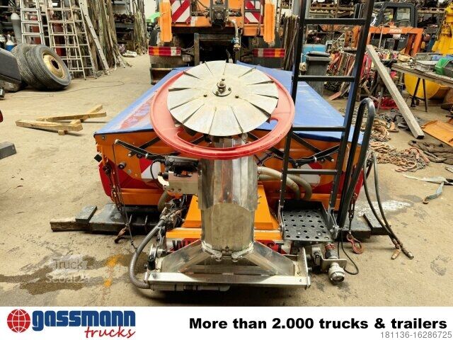 Agricultural machine Kugelmann Duplex Inox Salzstreuer ca. 2,7m³