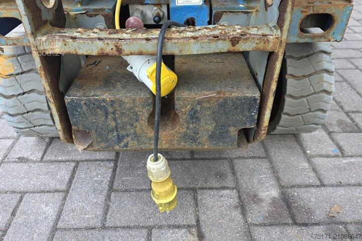 Šķēres lifts Genie GS1932 Electric, Working Height 7.8 m, 227kg Capac