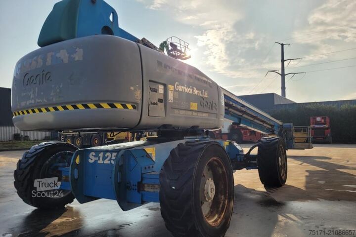 Телескопическая платформа Genie S125 As-Is, Diesel, 4x4x4 Drive, 40.1m Working Hei