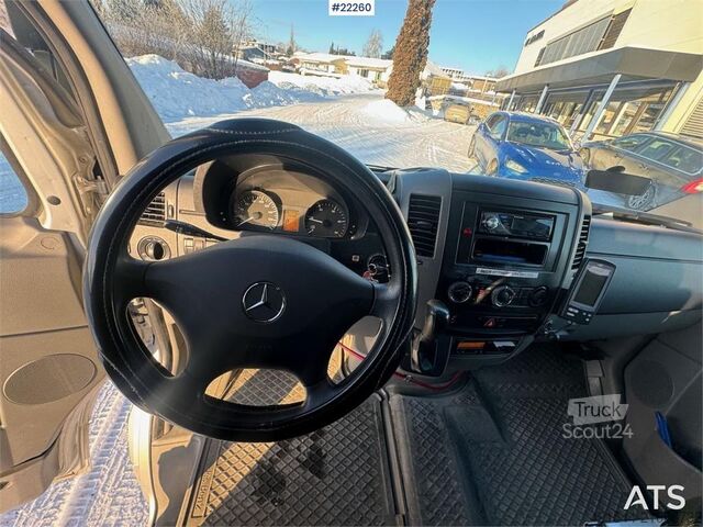 минибус Mercedes-Benz Sprinter 515 minibus – 17 seats