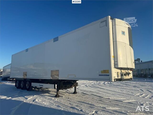 Krone box semi-trailer with Thermo King unit Krone box semi-trailer with Thermo King unit