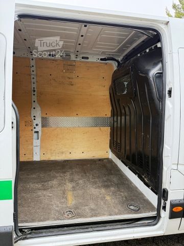 Dubă cu acoperiș înalt RENAULT Master Hochkasten 3,5t dCI 135 L3H2 AHK PDC