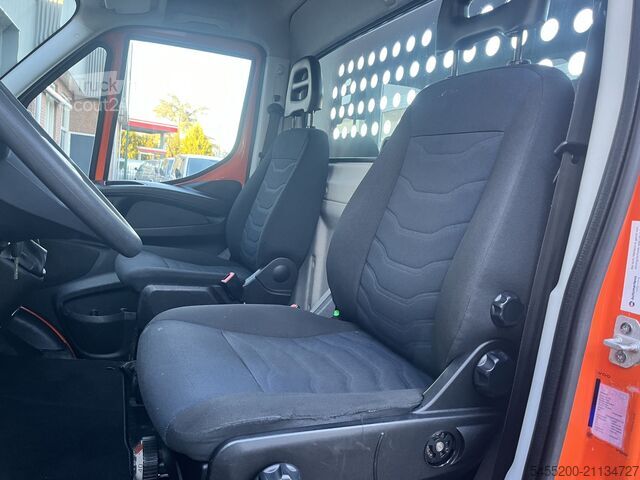 Plateau de chargement Iveco Daily 35C14 2.3 375 Laadklep 500kg Trekhaak 350...