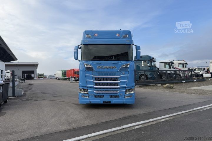 Standard tractor unit Scania S520 V8 6x2 Retarder Kipphydraulik / Swiss-Vehicle