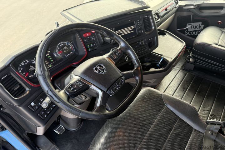 Standard tractor unit Scania S520 V8 6x2 Retarder Kipphydraulik / Swiss-Vehicle