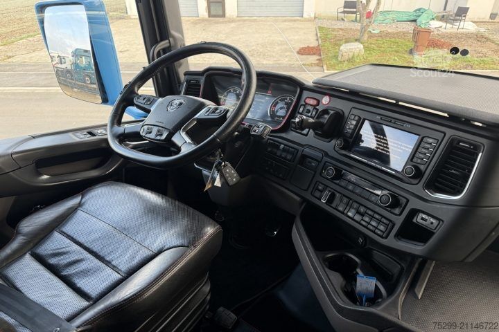 Standard tractor unit Scania S520 V8 6x2 Retarder Kipphydraulik / Swiss-Vehicle