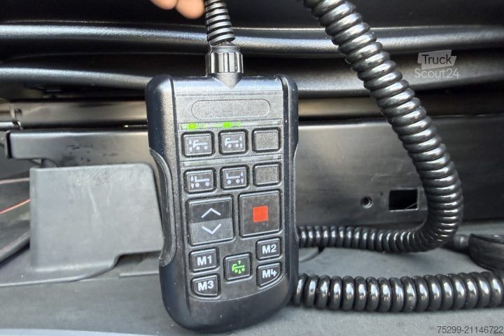 Standard tractor unit Scania S520 V8 6x2 Retarder Kipphydraulik / Swiss-Vehicle