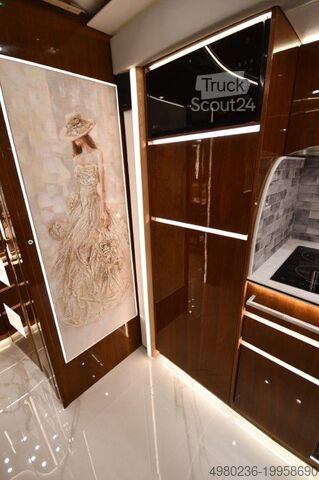 Інтегрований будинок на колесах Luxusreisemobil Quantum Volvo