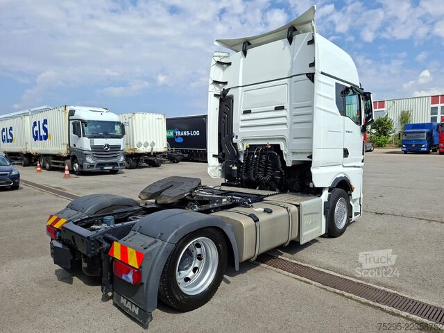 Nutzfahrzeug MAN TGX  18.470 Mega SZM mit Hubsat.   RETARDER  NAVI