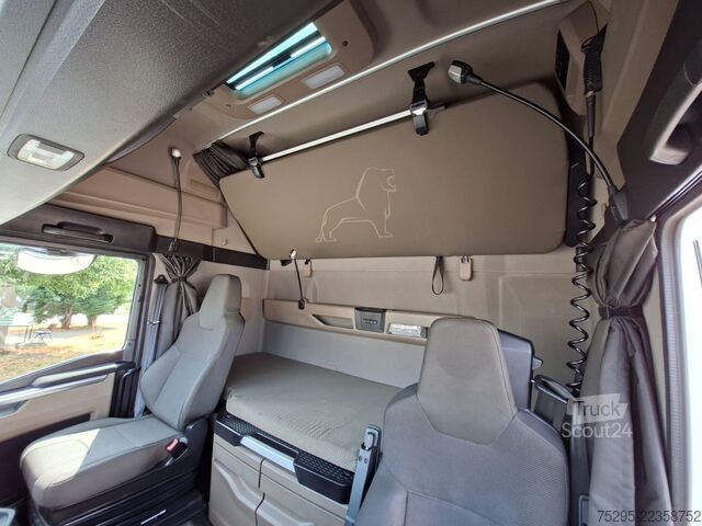 Véhicule utilitaire MAN TGX  18.470 Mega SZM mit Hubsat.   RETARDER  NAVI