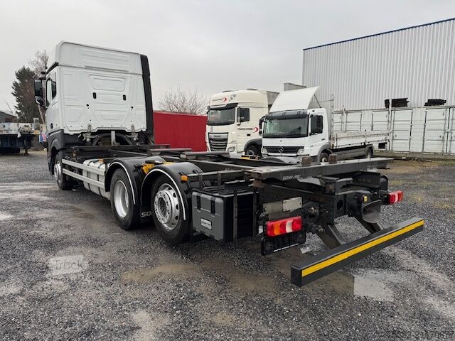 Mainomas kėbulo sunkvežimis Mercedes-Benz Actros 2540 BDF exBW Fahrsch BIG S KM 99