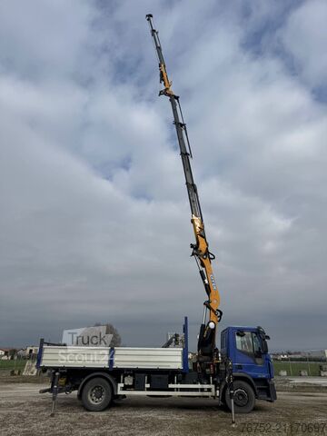 Truck mounted crane Iveco Eurocargo 180.28