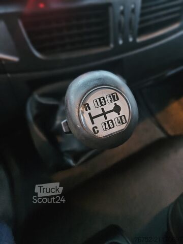 Truck mounted crane Iveco Eurocargo 180.28