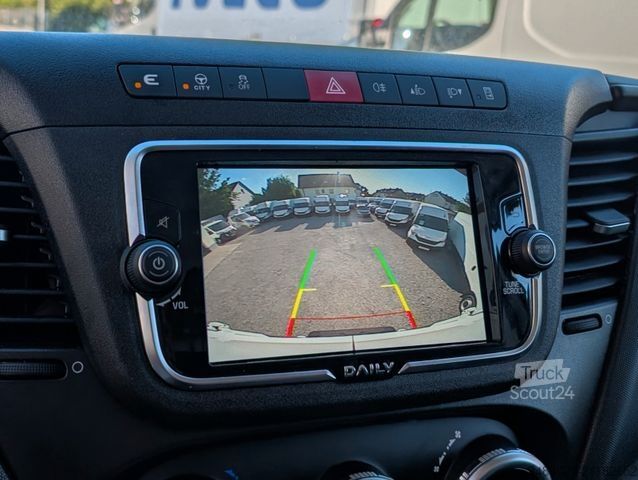 Furgone a tetto alto IVECO DAILY 35S18V L4H2 *AUTOMATIK* *NEUWERTIG* 176 PS