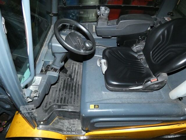 Ön yükleyici forklift Jungheinrich EFG S 30