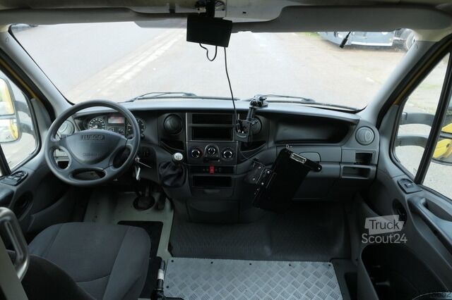Furgoneta caja iveco Daily 35 S11 C30C AUTOMATIK KAMERA Regale LUFT DURCHGANG EURO-5 CoC