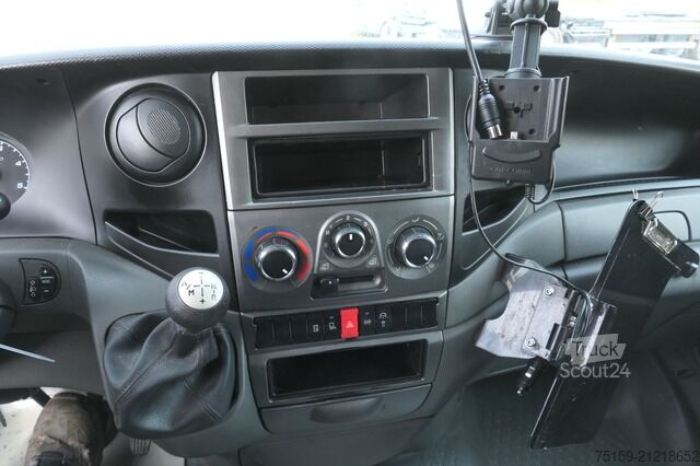 Furgoneta caja iveco Daily 35 S11 C30C AUTOMATIK KAMERA Regale LUFT DURCHGANG EURO-5 CoC
