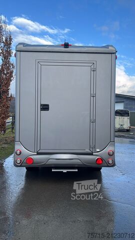 Ló-szállító utánfutó Steinsberger ANKA 2 Pferde mit Hengstausstattung