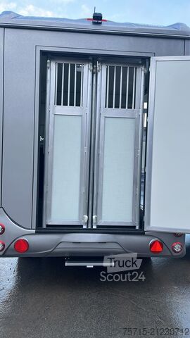 Ló-szállító utánfutó Steinsberger ANKA 2 Pferde mit Hengstausstattung