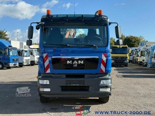 Three-sided tipper truck MAN TGM 18.290 Meiller Kipper Atlas Kran NUR 163Tkm