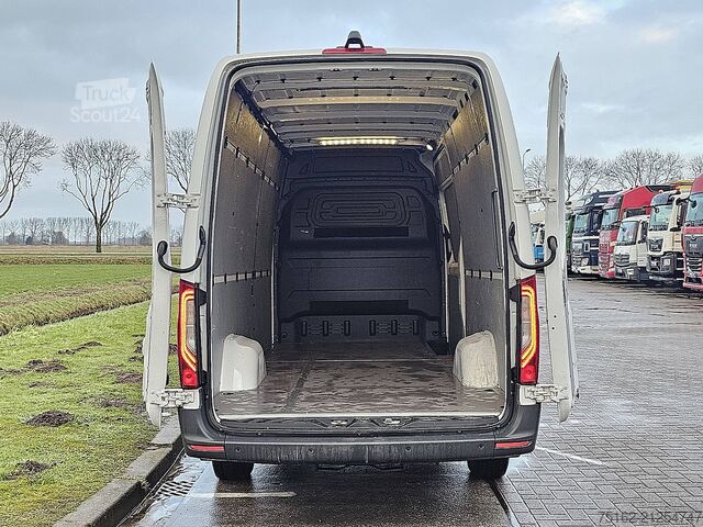 High-roof van MERCEDES-BENZ SPRINTER 317 L3H2 Maxi LED Mbux10
