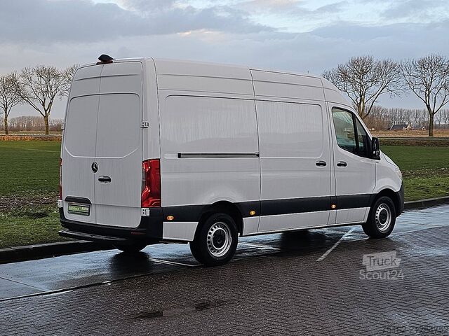 High-roof van MERCEDES-BENZ SPRINTER 317 L2H2 Navi 360