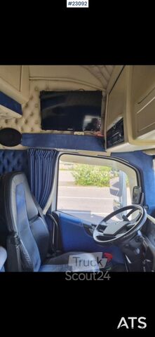 Mala Volvo FH16 16 pallet 6x4 box truck with Onspot tool boxe