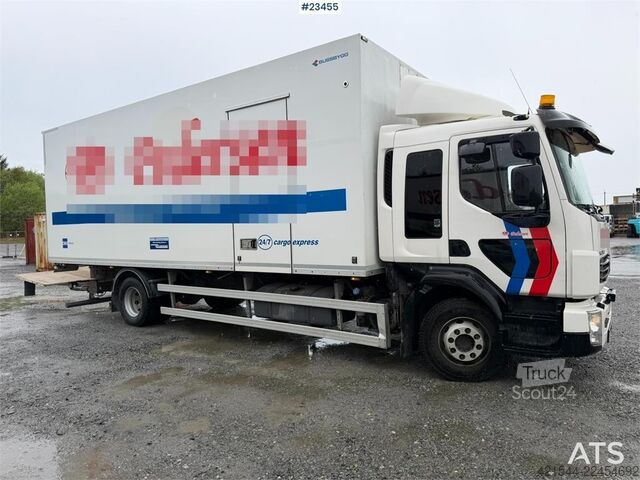 Matkalaukku Volvo FL 4x2 box truck with a 1500 kg lift and remote co