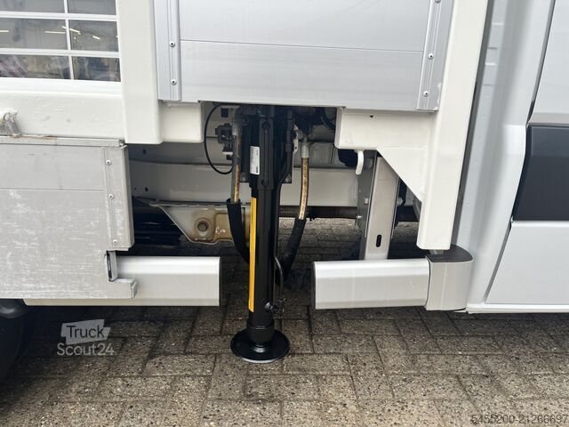 Plateau de chargement Mercedes-Benz Sprinter 513 CDI 130pk DC Laadkraan Hiab 017T A...