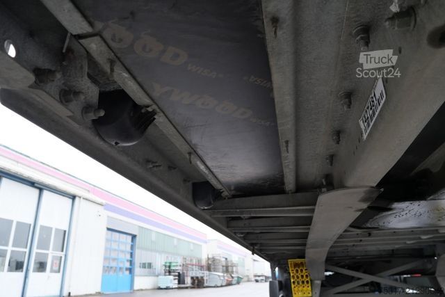 Semiremorcă carosată SCHMITZ CARGOBULL SKO/SBO  24 ZURRLEISTE / ZURRINGE / LIFTACHSE