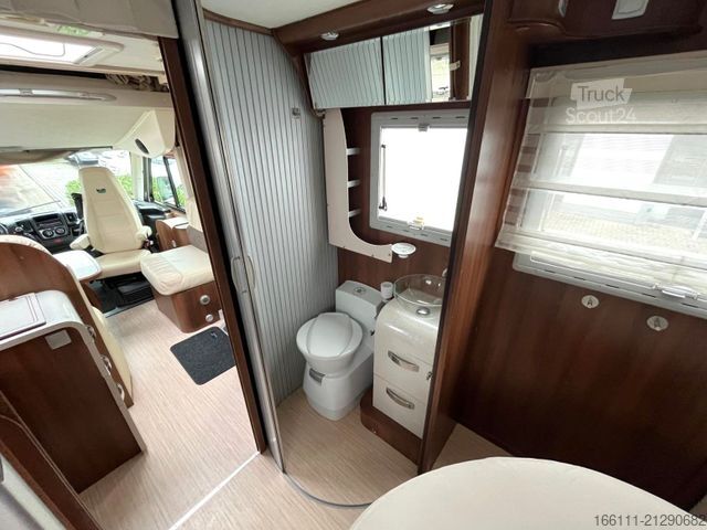 Camper integrado MCLOUIS Nevis 872 - Queens/Hubbett -  - Solar