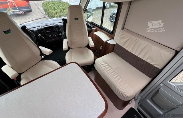 Camper integrado MCLOUIS Nevis 872 - Queens/Hubbett -  - Solar