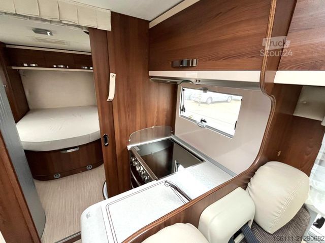 Camper integrado MCLOUIS Nevis 872 - Queens/Hubbett -  - Solar