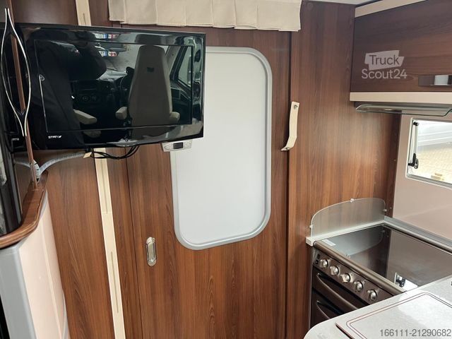 Camper integrado MCLOUIS Nevis 872 - Queens/Hubbett -  - Solar