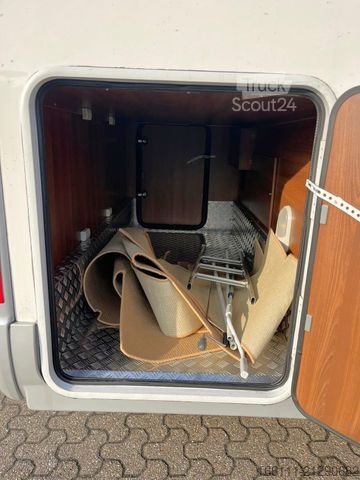 Camper integrado MCLOUIS Nevis 872 - Queens/Hubbett -  - Solar